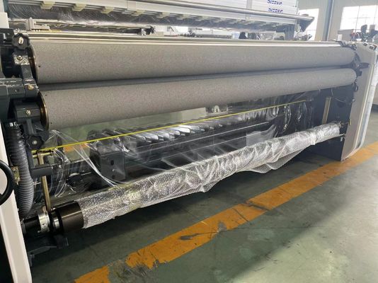 Προβολή ύδατος υψηλής πυκνότητας υψηλής ταχύτητας που υφαίνει τον υφαντικό αργαλειό με το έκκεντρο που ρίχνει για το ύφασμα πολυεστέρα.