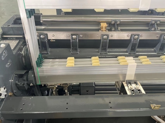 υφαίνοντας μηχανή 700 υψηλής ταχύτητας 230cm έκκεντρο περιστροφής/λεπτό που ρίχνει τον υφαίνοντας αργαλειό προβολών ύδατος